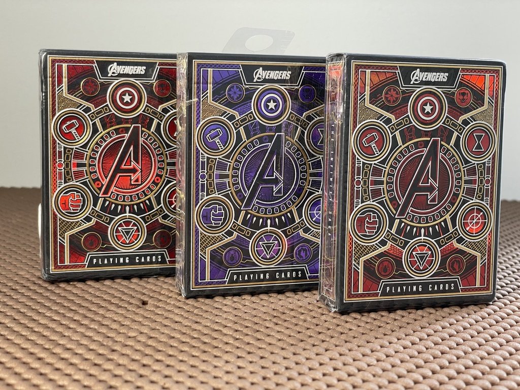 [AC8] theory11 Premium Playing Cards - Avengers Infinity Saga Deck (Red)